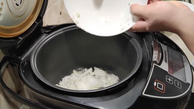 Як приготувати пасту з куркою та грибами ?