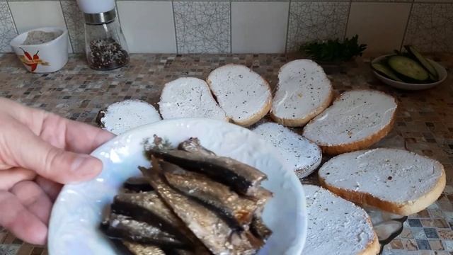 БУТЕРБРОДЫ СО ШПРОТАМИ!!! БУТЕРБРОДЫ НА ПРАЗДНИЧНЫЙ СТОЛ!!!