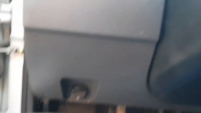 Рено Логан.Пропала Искра.Не заводится