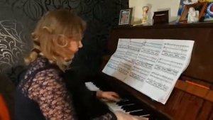 Листья в саду шелестят- аккомпанемент  22. 04.2020 г.