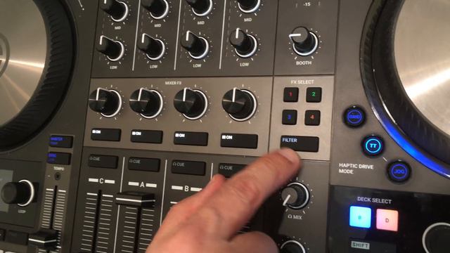 Traktor Kontrol S4 MK3 First Look смотреть онлайн