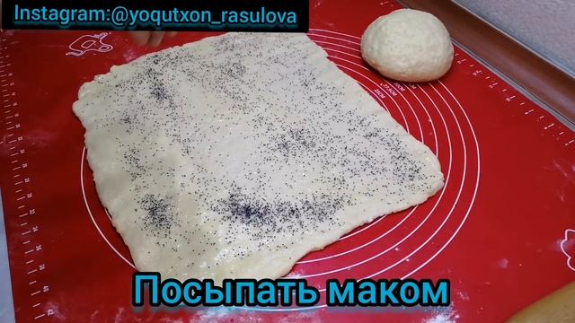 Беру 1 ст кефира и 1 яйцо. Никто не верит что я готовлю их так просто. Вкуснятина к чаю на кефире.