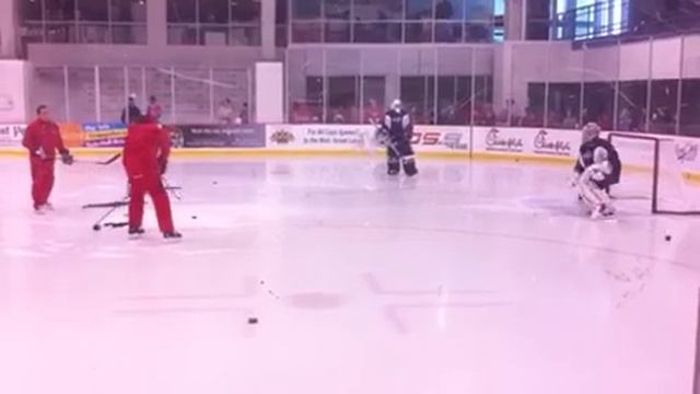 Varly Warms Up! смотреть онлайн