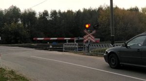 ЖД ПЕРЕЕЗД СО ШЛАГБАУМОМ В БЕЛАРУСИ 🇧🇾 (В МОСТАХ).