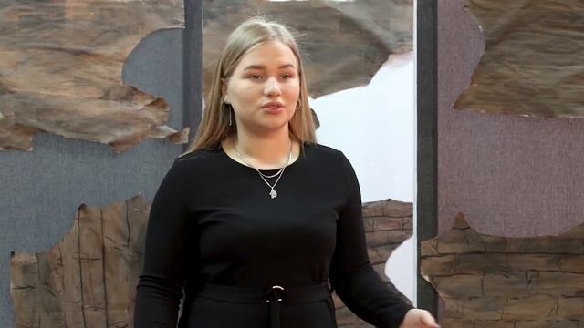 Александра Воронина читает стихотворение Михаила Дудина «Соловьи»