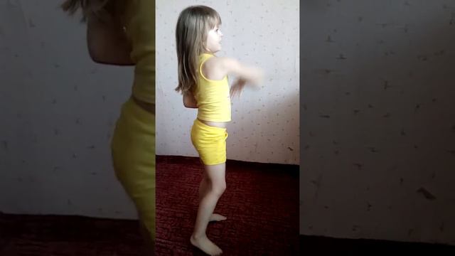 Дашуля!!! 4 года...  И такое каждый день))) смотреть онлайн