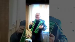 Присядем, друзья, перед дальней дорогой