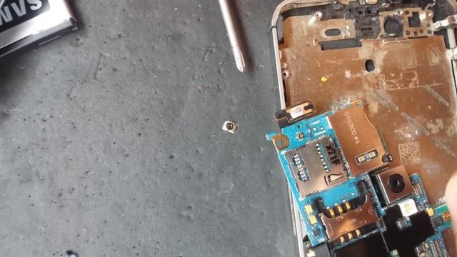 Samsung Galaxy S II GT-I9100 не работает антенна нет сигнала.решение проблемы смотреть онлайн