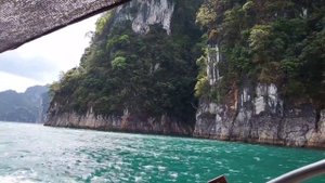 Таиланд. Озеро Чео Лан. Прогулка на тайской лодке по озеру.