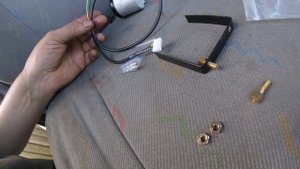 We put the VW Crafter coolant temperature sensor./ Ставим датчик температуры охлаждающей жидкости
