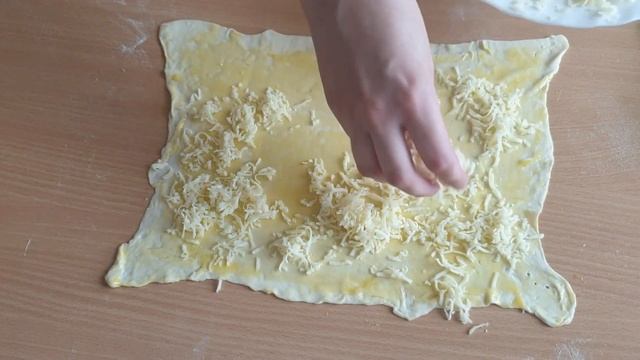 ??Хрустящие и вкусныйe cырные палочки из слоёного теста / Tasty Cheese sticks