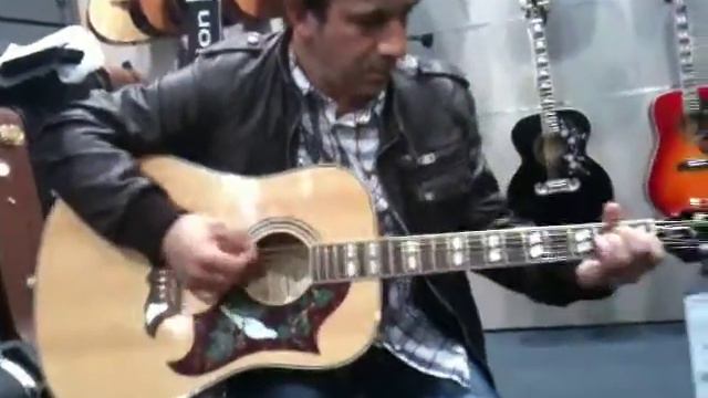 Epiphone Dove Acoustic Guitar смотреть онлайн