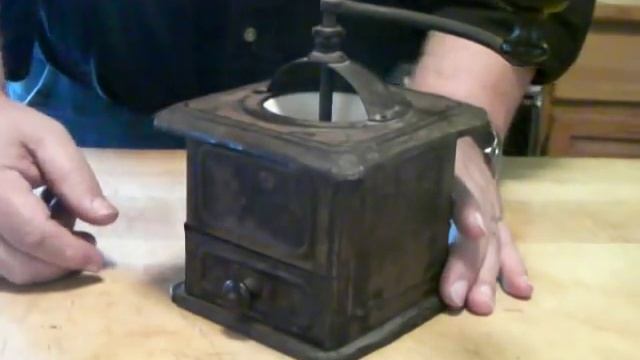 Antique Coffee Grinder смотреть онлайн