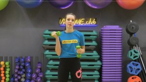 Гантели помогут создать югорачанам красивые руки и плечи