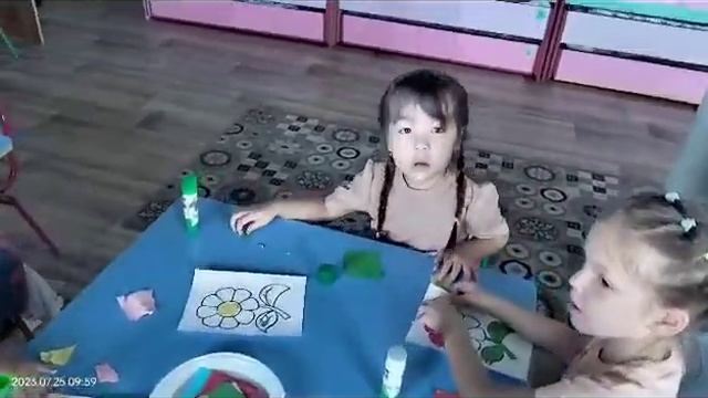 Детки в саду занимаются. #детскийсад #воспитатель #поделка #алматы смотреть онлайн