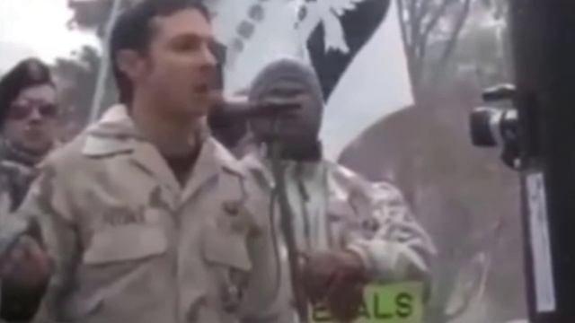 Солдат США на социалистическом митинге / Русская озвучка