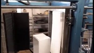 Производство большого ящика  и крышки из пенопласта