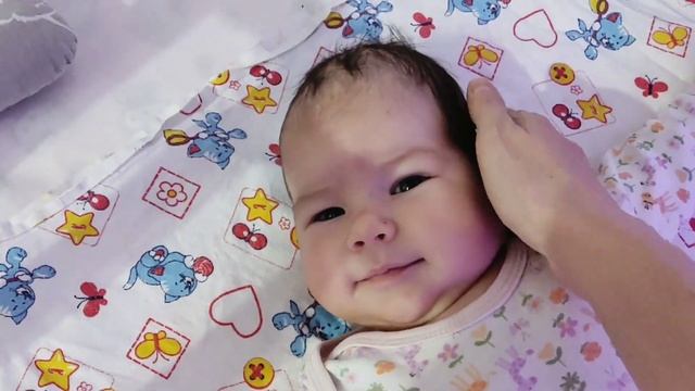 Мой день с ребёнком. Как выглядит наш поход в магазин. Агукаем. Два месяца. смотреть онлайн