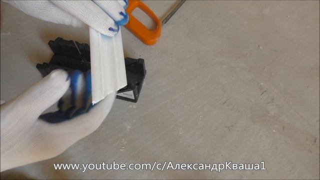 Монтаж потолочного плинтуса из пенопласта