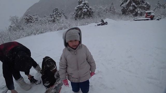 Владикавказ. Порог неба. Дигорское ущелье зимой. Катаемся на сноубордах. смотреть онлайн