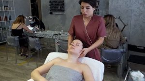 Услуга «Массаж лица» в общем зале салона красоты (Open Space)
