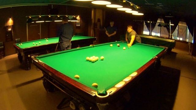 Великолепно исполненный абриколь после тщательного прицеливания в партии по свободной пирамиде смотреть онлайн