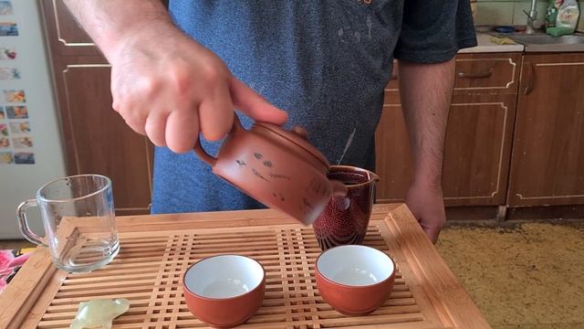 Чайник из исинской глины Цзы Ша.