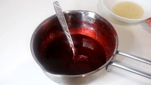 Ягодное компоте,конфи,начинки для пирогов и тортов из малины,черники и клубники.