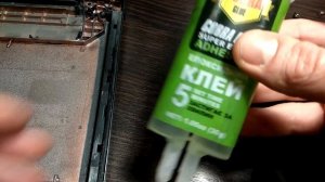 Ремонт креплений корпуса крышки петель ноутбука