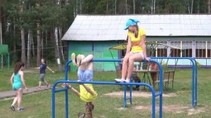 В лагере «Дубки» Кольчугинского района установлена новая спортивно-игровая площадка