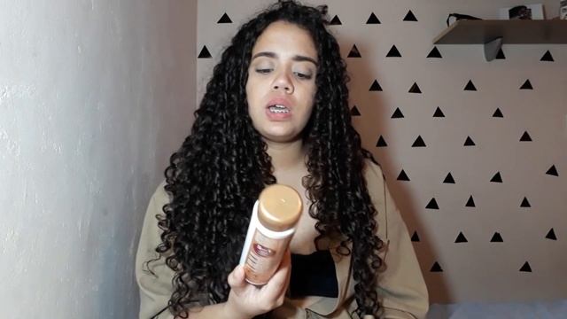 RESENHA DA LINHA S.O.S CACHOS RÍCINO E QUERATINA SALON LINE | CAMILA ROCHA смотреть онлайн