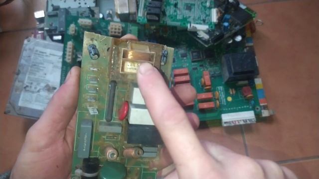 ИМПОРТНЫЕ ПЛАТЫ С ОТЛИЧНЫМИ РАДИОДЕТАЛЯМИ
