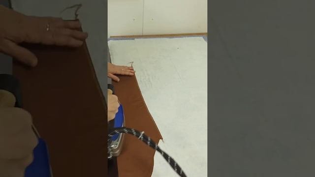 Как сутюжить посадку на узком, уже стаченном рукаве.