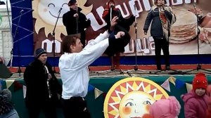 Володя отжигает или эпилептические танцы Вовы Лопаткина [2]