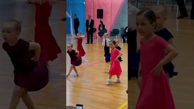 Первое соревнование у Дарины ! #бальныетанцы#соревнованияпотанцам#детитанцуют#детитакиедети
