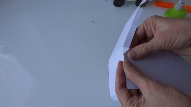 Как сделать  машину скорой помощи