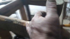 Процесс изготовления красивой табуретки