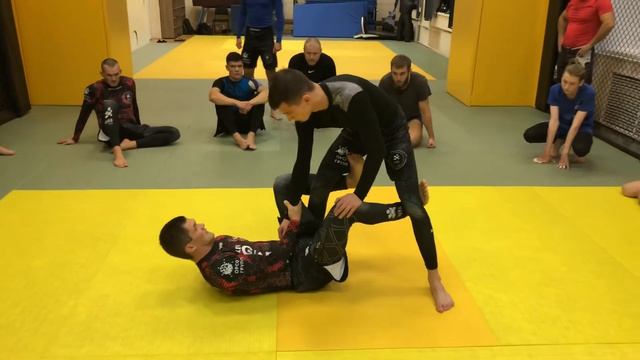 Свип из DELARIVA / NO GI ( Лев Гладких ) смотреть онлайн