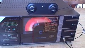 HITACHI DA-1000 CD PLAYER