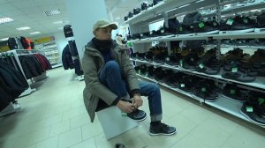 Мариуполь одеваем ребят сирот