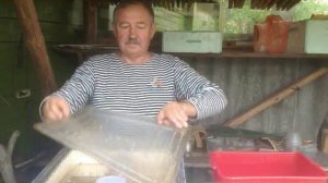 Видеоинструкция к кормушке "Василек"  http://vasilenko.by/