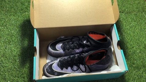 АВИТО ДОСТАВКА 2024 / СТОИТ ЛИ ПОКУПАТЬ ИЛИ ПРОДАВАТЬ ? ОПЫТ ПОКУПКИ ФУТБОЛЬНЫХ БУТС