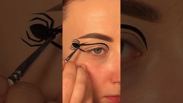 Spider eyeliner?? #dramaticeyes #makeup #eyemakeup #makeuptutorial #eyeshadow #lipsmakeup #beauty