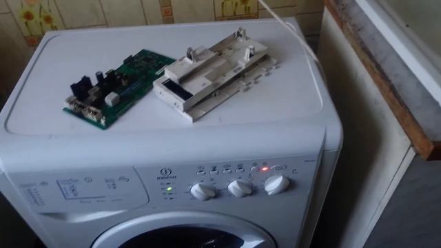 Indesit WISL 105 X ошибка F10 | Podkluchaem.by