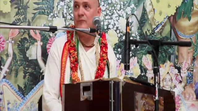 [2] Чем является према нама ягья. Мадхавананда прабху.