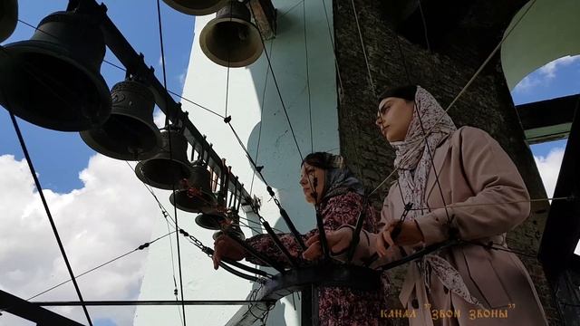 Наталья Бородулина, Анна Слепцова колокольный звон в храме прп.Сергия, день жен мироносиц смотреть онлайн