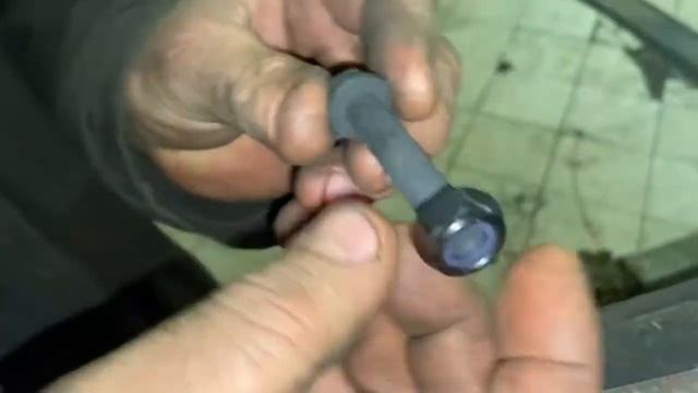 Покупка и замена поворотного кулака на LADA ЛАРГУС отличия и различия поворотных кулаков ларгус