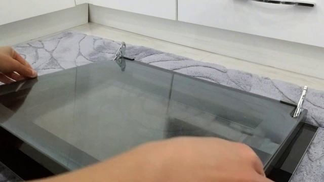 Как помыть дверцу духовки между стёклами смотреть онлайн