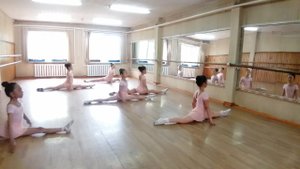 Ансамбль "Сувениры", танец "Мир на земле", Гран При конкурса "Танцы плюс..."