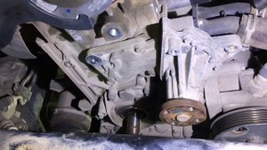 Самостоятельная замена ремня грм на Ford Focus-3.